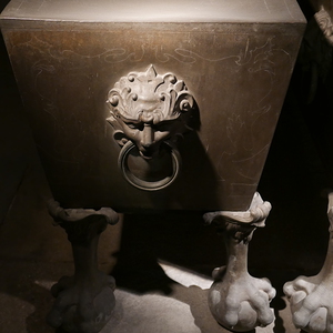 Foto des Sarkophags von Anna von Tirol, Kaiserin (1585-1618).