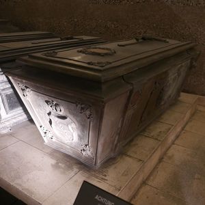 Foto des Sarkophags von Margarethe Karoline von Sachsen (1840-1858).