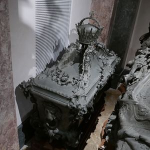 Photo of the sarcophagus of Maria Elisabeth (1737–1740).
