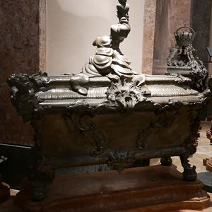 Photograph of the sarcophagus of an unnamed princess (1744–1744).