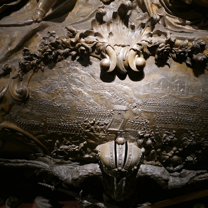 Schlachtenrelief auf dem Sarkophag von Kaiser Karl VI.