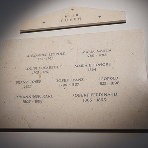 Foto der Gedenktafel A mit der Namensinschrift von Joseph Franz (1799-1807).